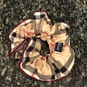 Burberry hair scrunchie